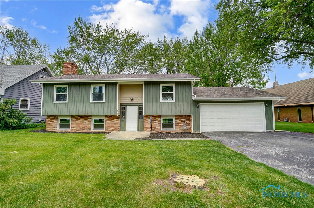 636 W MELROSE AVE, FINDLAY, OH 45840, photo 1 of 35