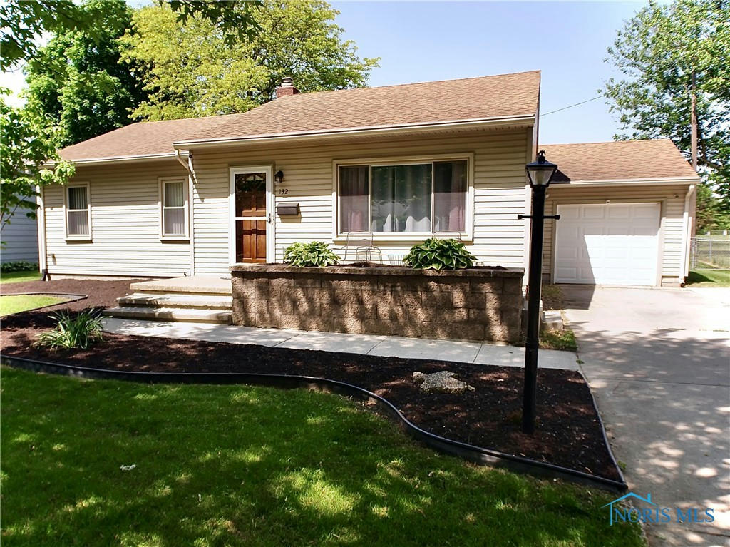 132 S 6TH ST, WATERVILLE, OH 43566, photo 1 of 25