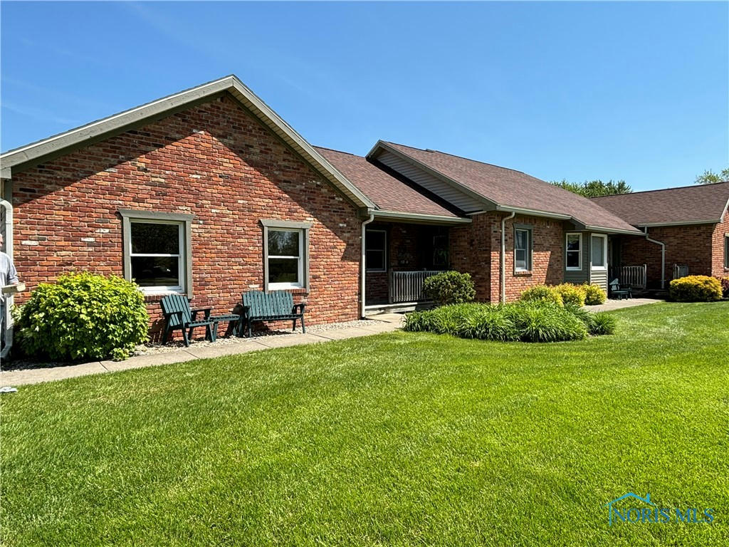 10020 FIVE POINT RD, PERRYSBURG, OH 43551, photo 1 of 39