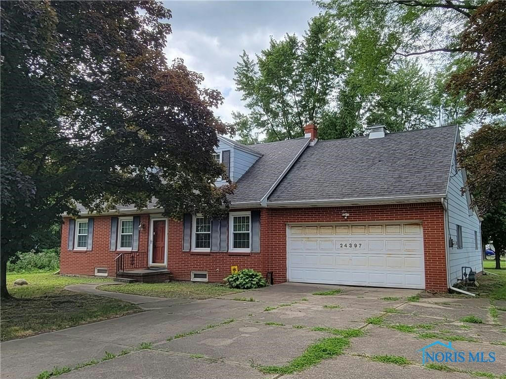 24397 DIXIE HWY, PERRYSBURG, OH 43551, photo 1 of 17