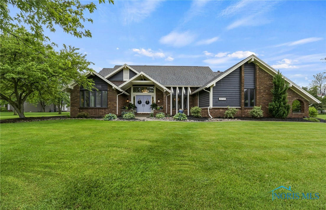 25709 WILLOWBEND RD, PERRYSBURG, OH 43551, photo 1 of 50
